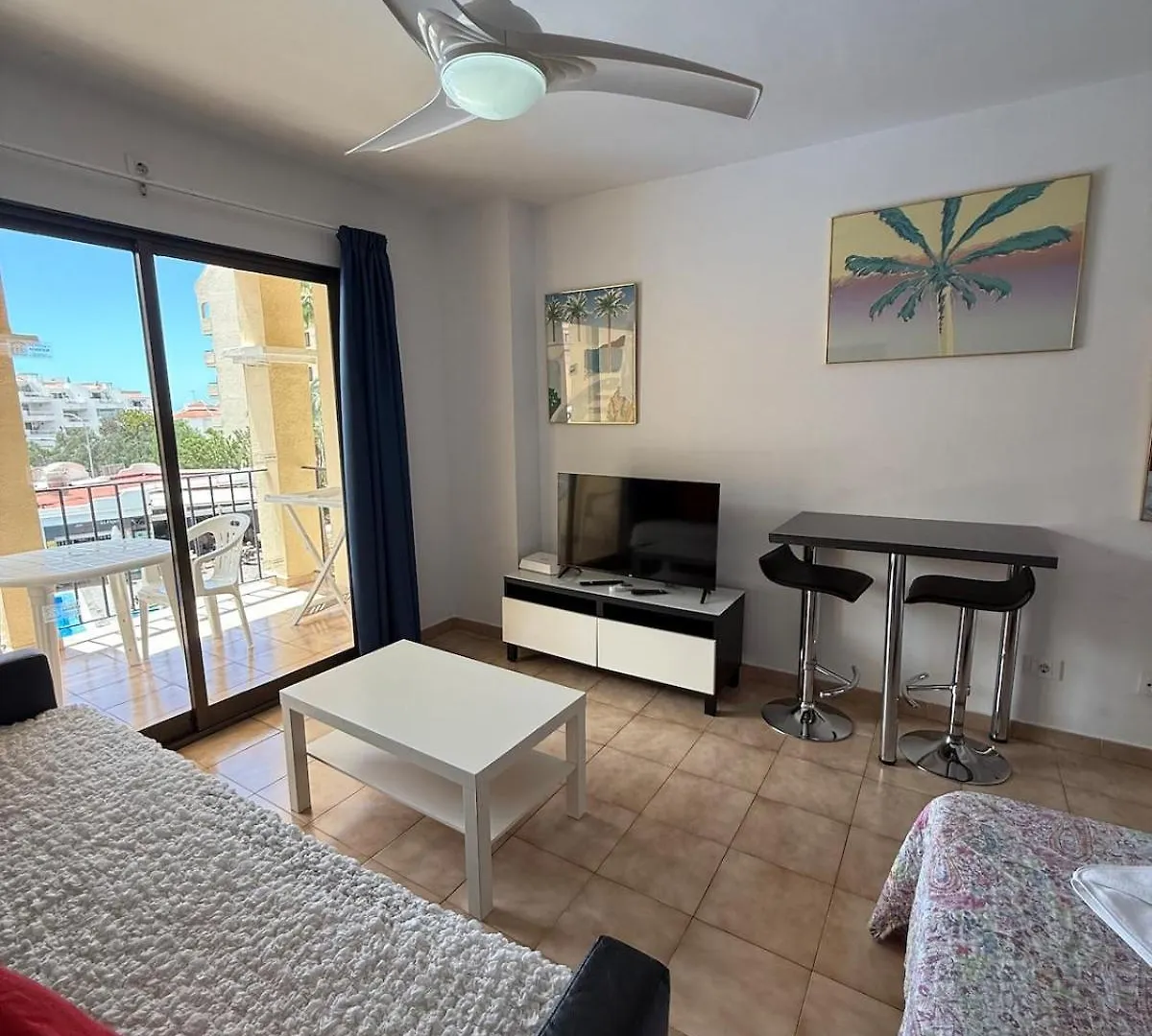 Modern Studio Free Wifi Heated Pool Los Cristianos  Apartment